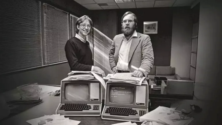 Microsoft 50 anos: da garagem à revolução da inteligência artificial